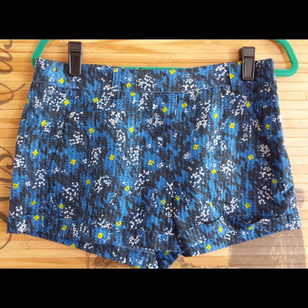 French connection electric meadow COTTON mini shorts so cute
